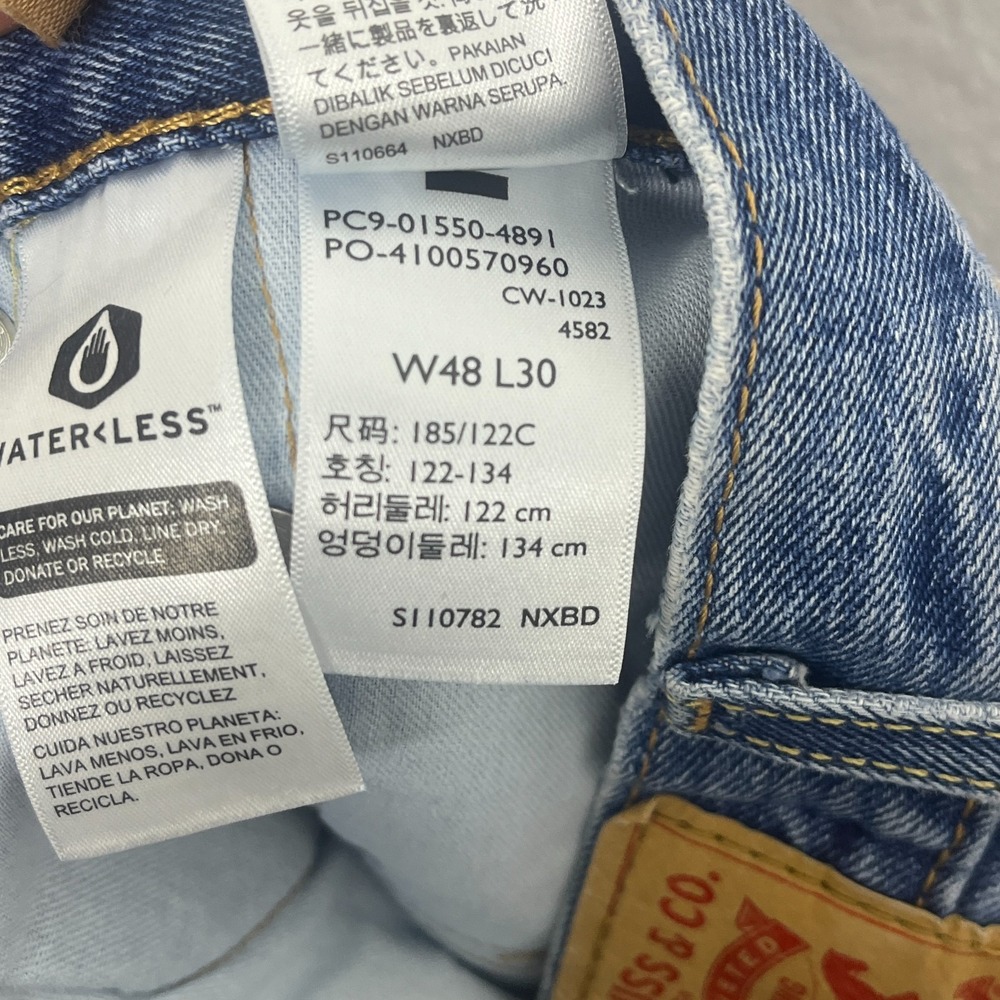 Levi's 550 Jeans Mens 48x30 Blue Denim Cotton Stretch Medium Wash Relaxed Fit - Picture 12 of 16